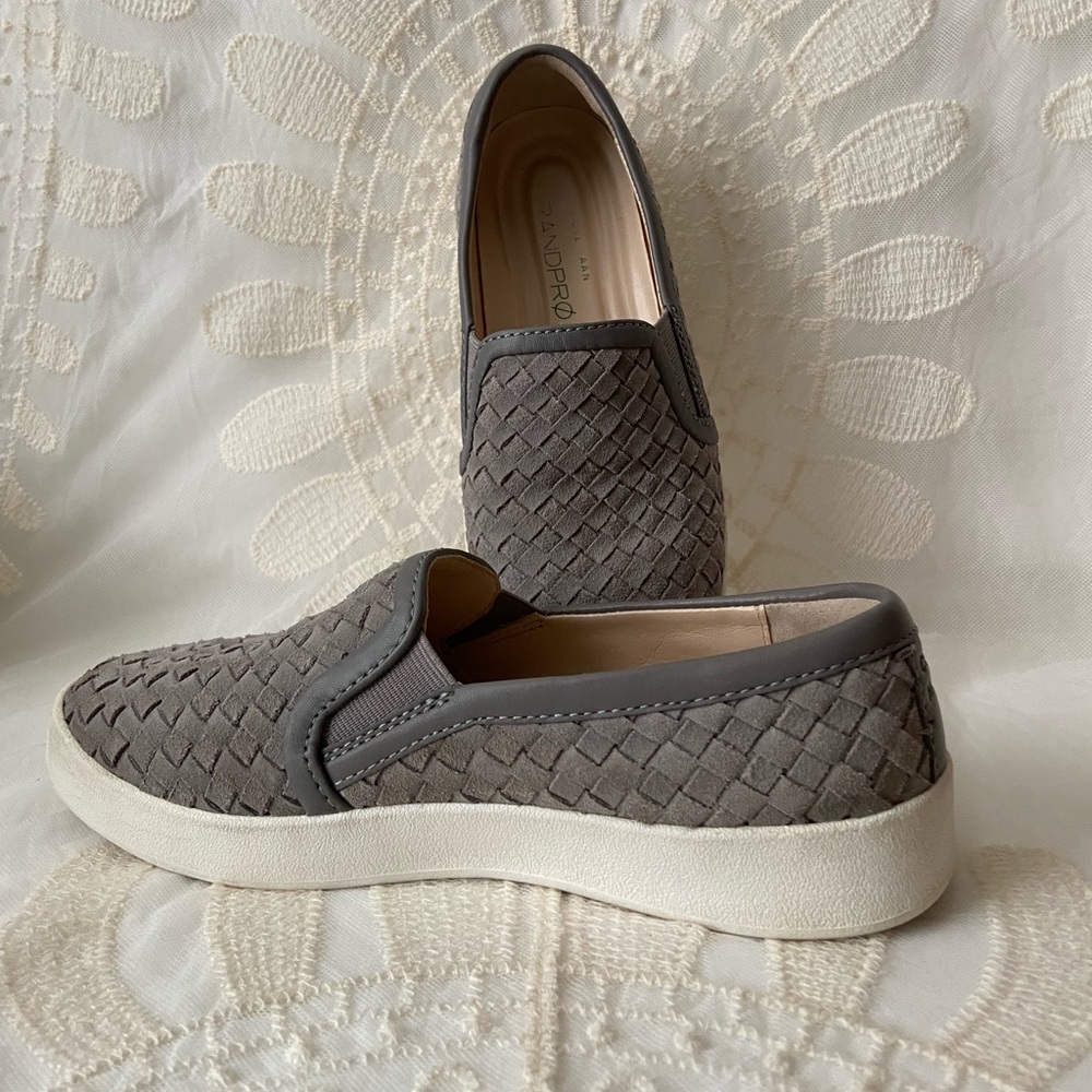 Women’s Cole Haan Grand Pro Suede Slip On sz 7